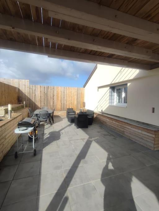 Appartement 100M2, Independant Dans Notre Maison Garennes-sur-Eure Luaran gambar
