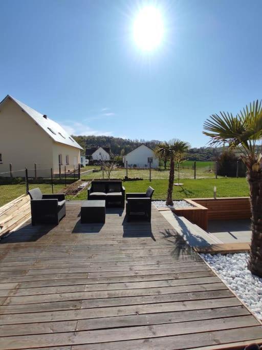 Appartement 100M2, Independant Dans Notre Maison Garennes-sur-Eure Luaran gambar