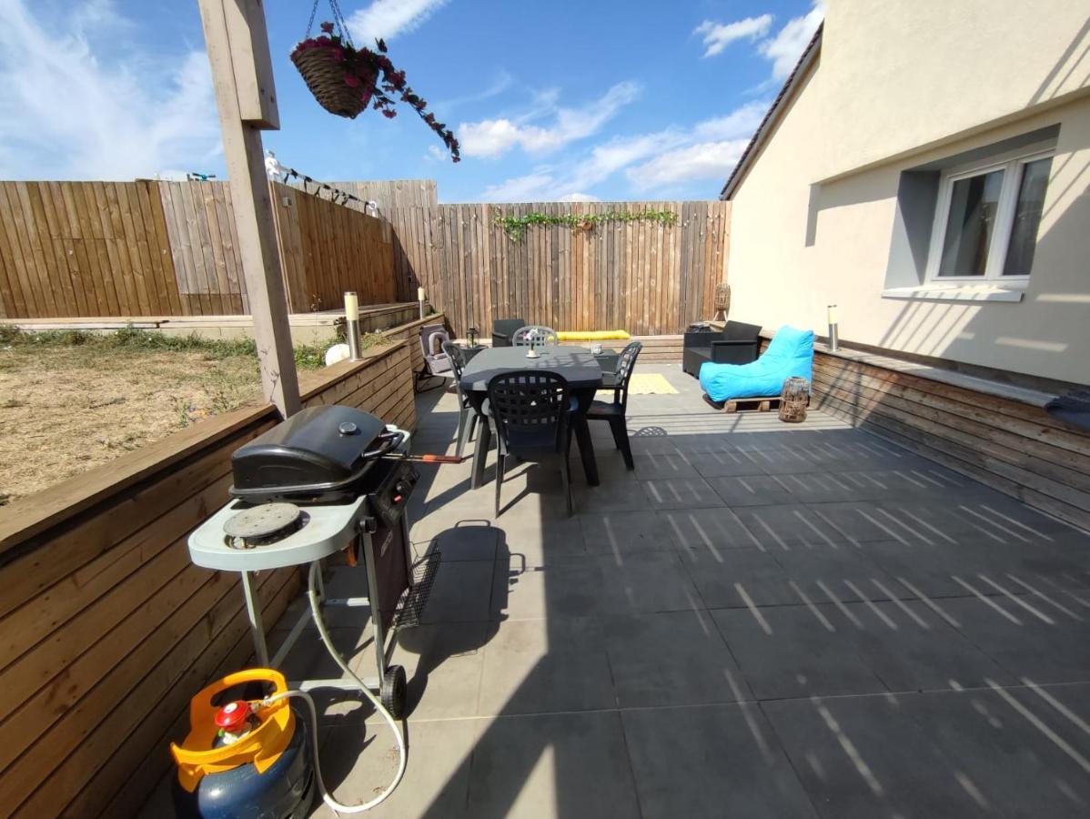 Appartement 100M2, Independant Dans Notre Maison Garennes-sur-Eure Luaran gambar