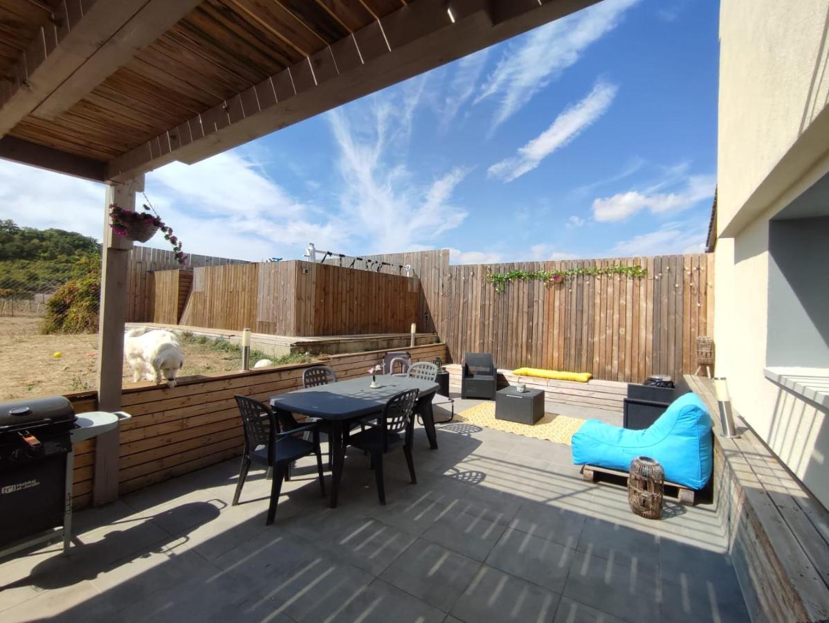 Appartement 100M2, Independant Dans Notre Maison Garennes-sur-Eure Luaran gambar