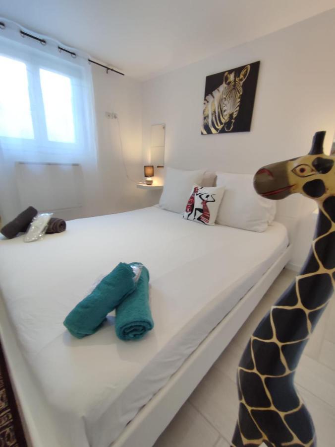 Appartement 100M2, Independant Dans Notre Maison Garennes-sur-Eure Luaran gambar
