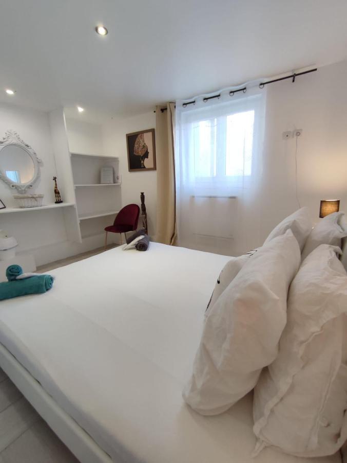 Appartement 100M2, Independant Dans Notre Maison Garennes-sur-Eure Luaran gambar