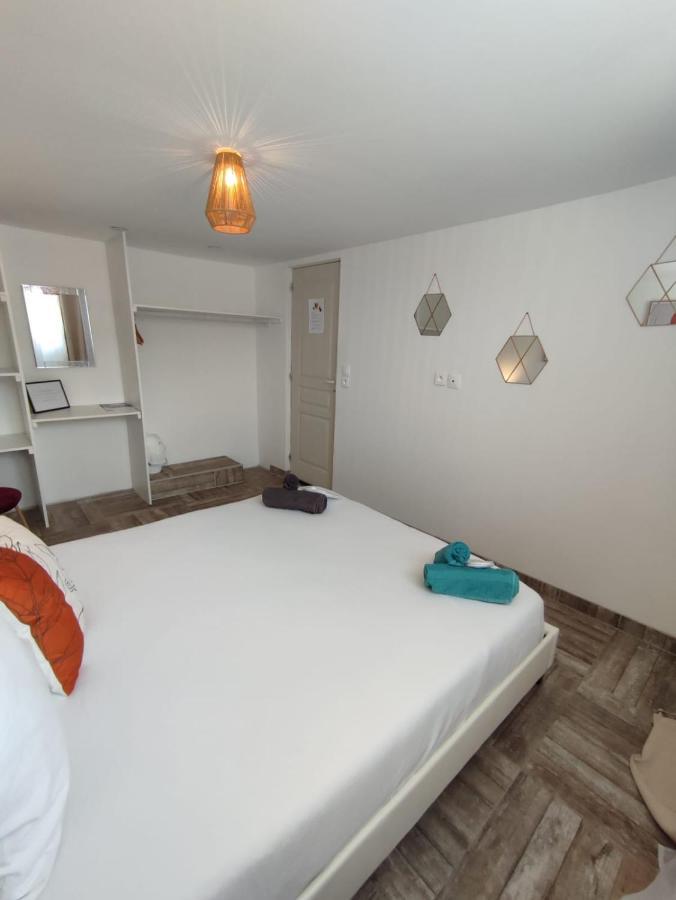 Appartement 100M2, Independant Dans Notre Maison Garennes-sur-Eure Luaran gambar