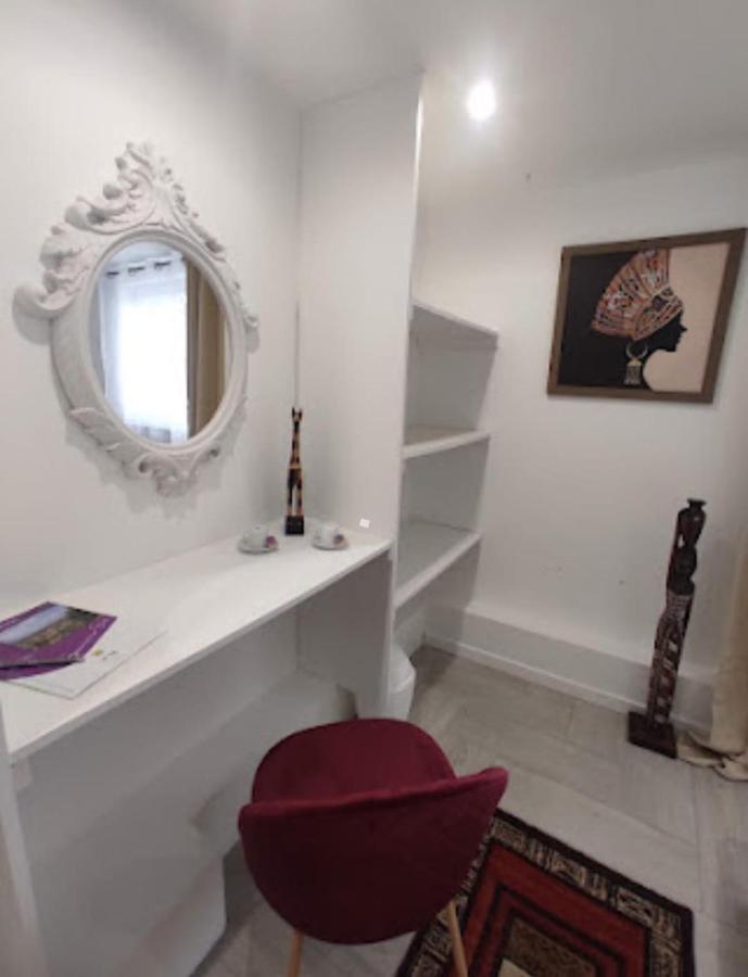 Appartement 100M2, Independant Dans Notre Maison Garennes-sur-Eure Luaran gambar