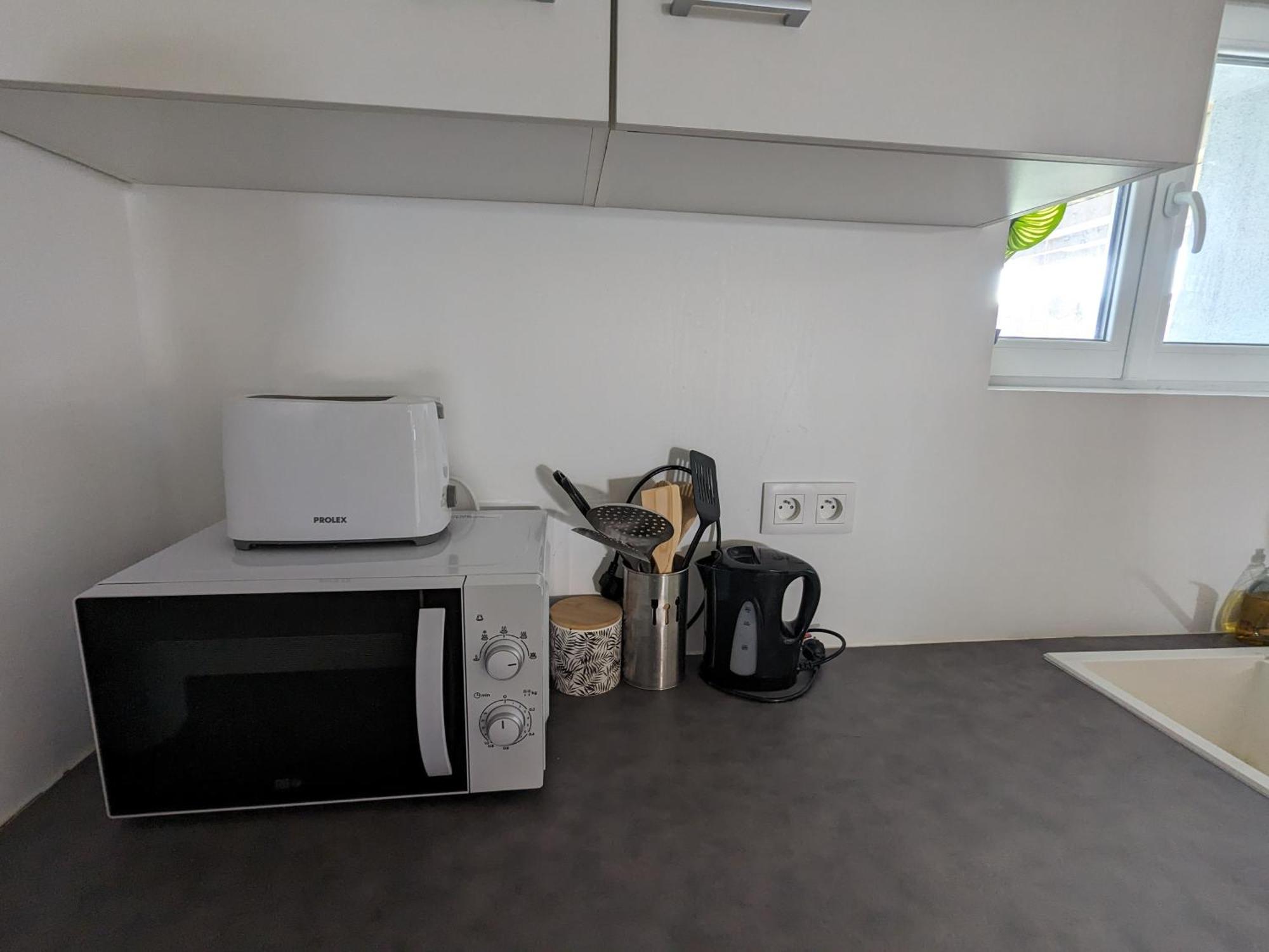 Appartement 100M2, Independant Dans Notre Maison Garennes-sur-Eure Luaran gambar
